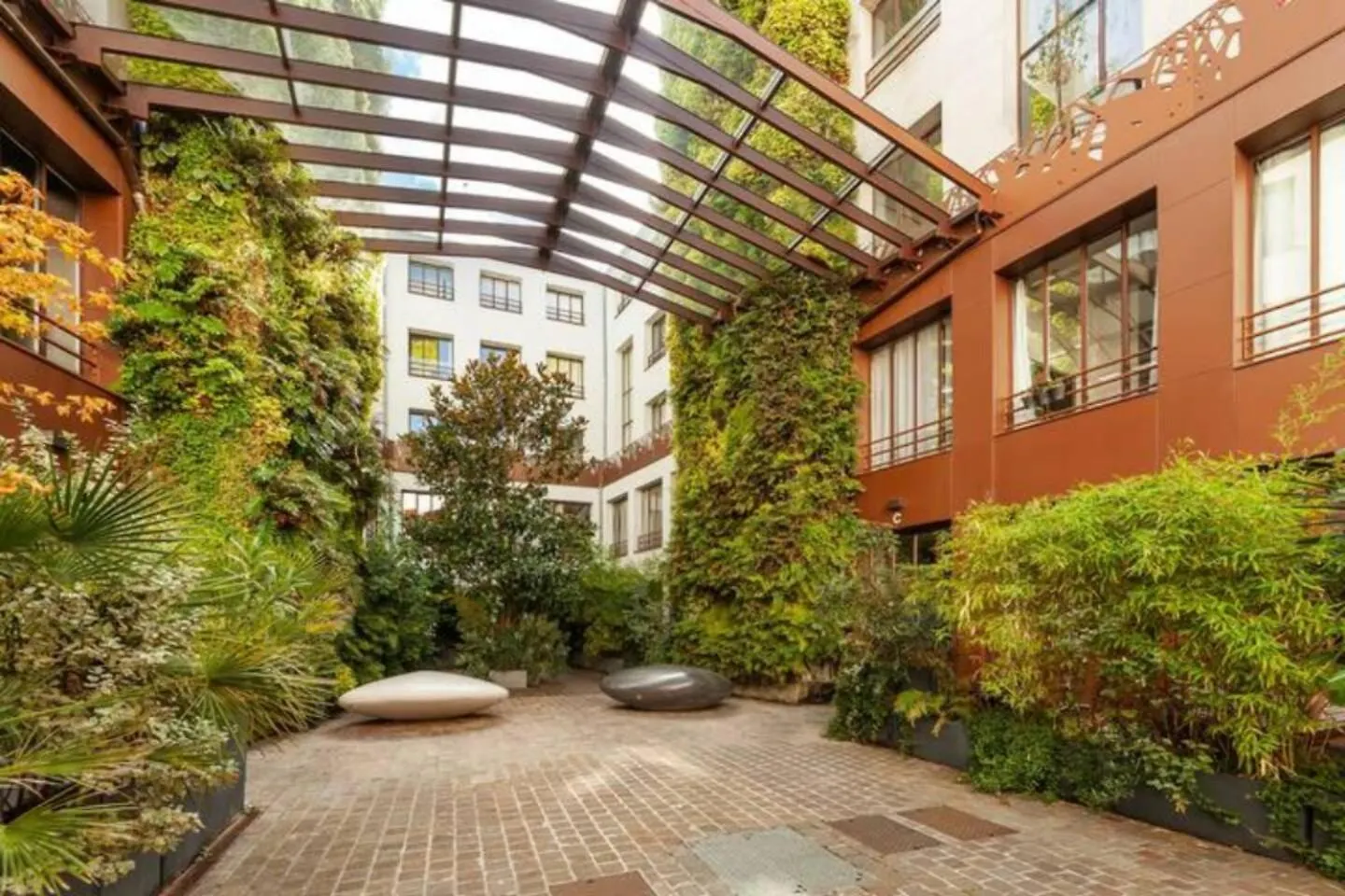 Apartament Guestready - Artist Loft With A Vertical Garden Paryż
