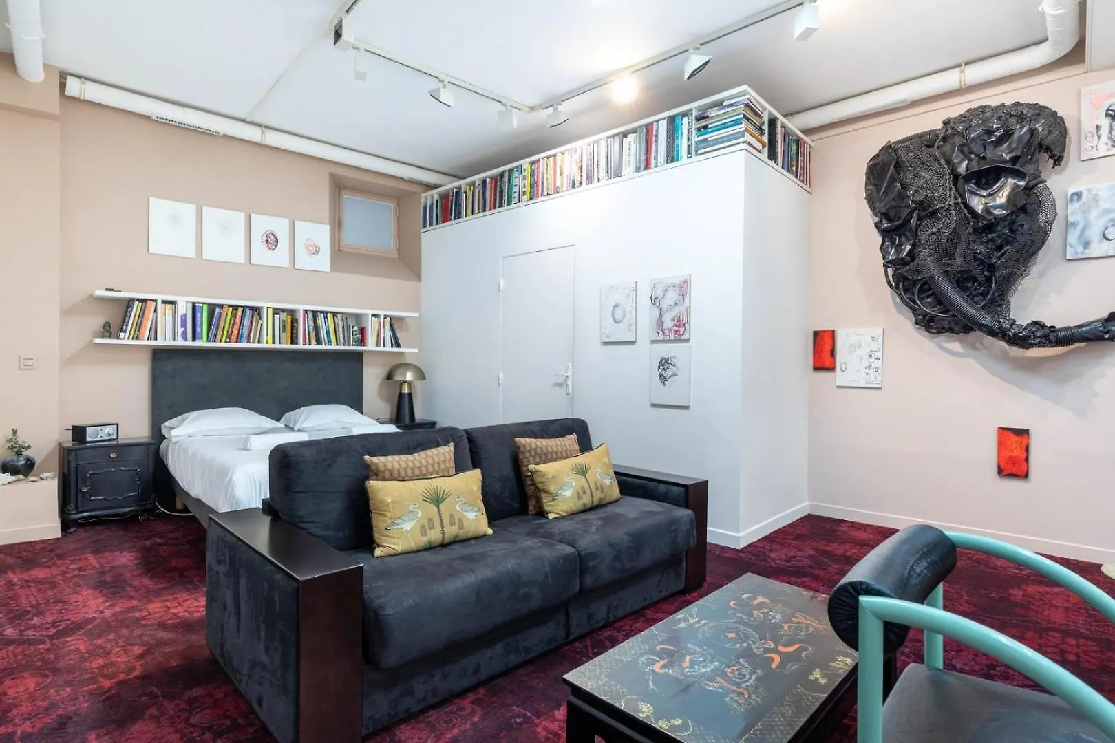 Guestready - Artist Loft With A Vertical Garden Paryż 0*,  Francja